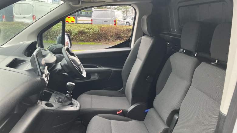 Peugeot Partner Standard Diesel 1000 1.5 BlueHDi 100 Professional Premium + Van